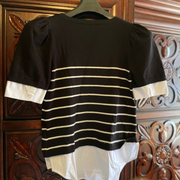 Laundry blue and white stipend top - Picture 2 of 3